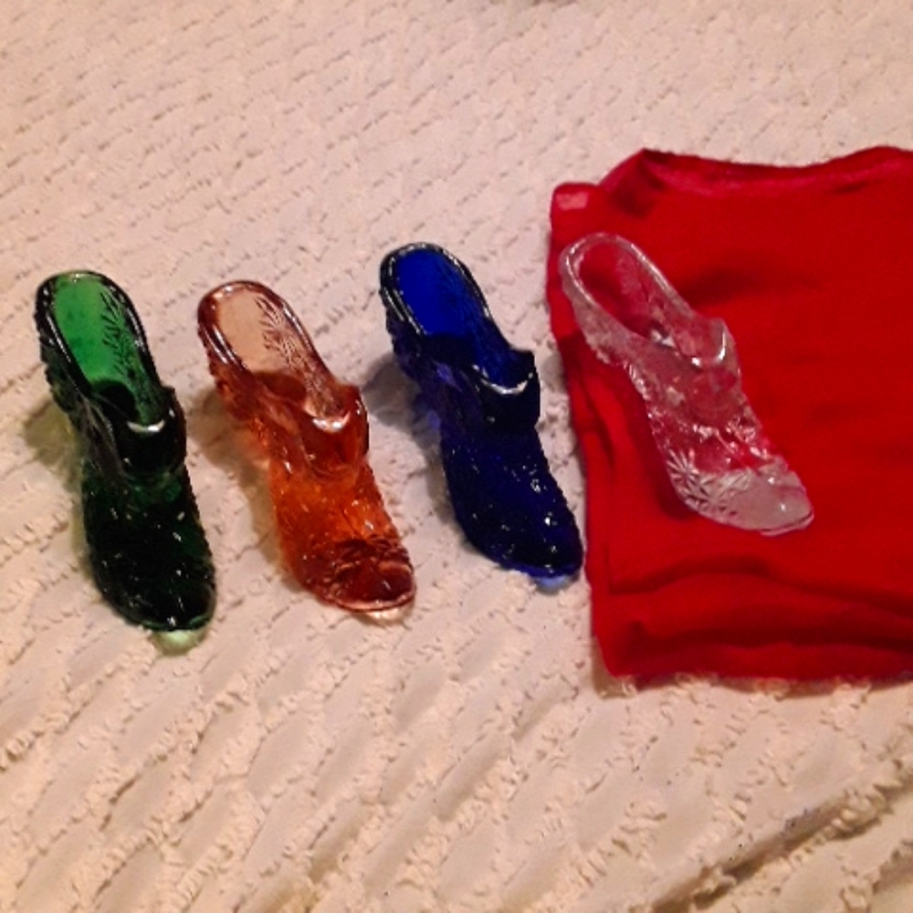 Vintage Fenton Victorian style glass slippers